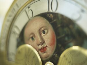 Maanstand van antiek horloge